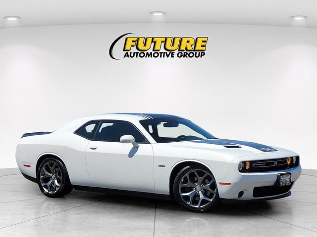 Used 2016 White Dodge R/T image 1