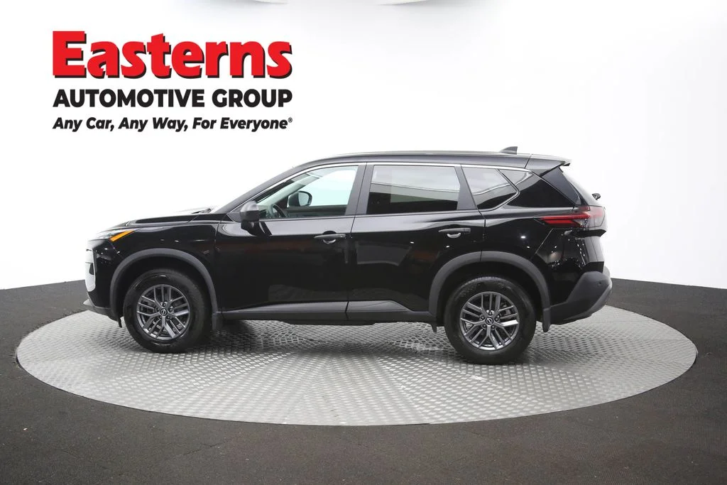 Used 2023 Black Nissan S image 60
