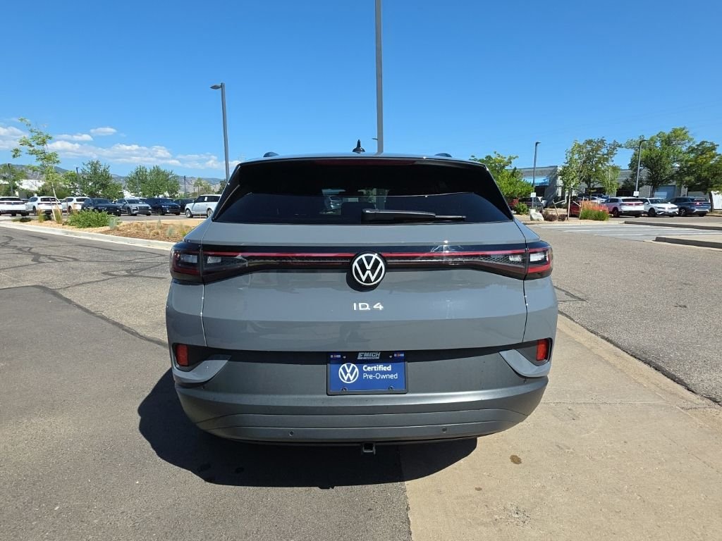 Certified Used 2023 Black Volkswagen Pro S image 5