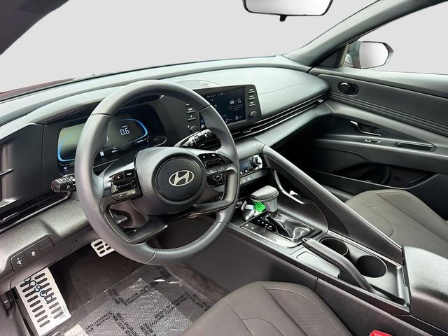 Used 2026 Red Hyundai SEL Sport image 9