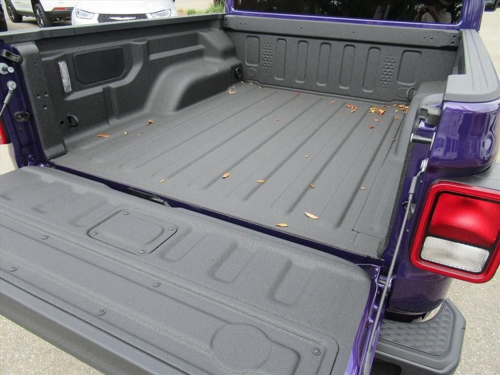 New 2026 Reign Exterior Paint Jeep Sport S image 24