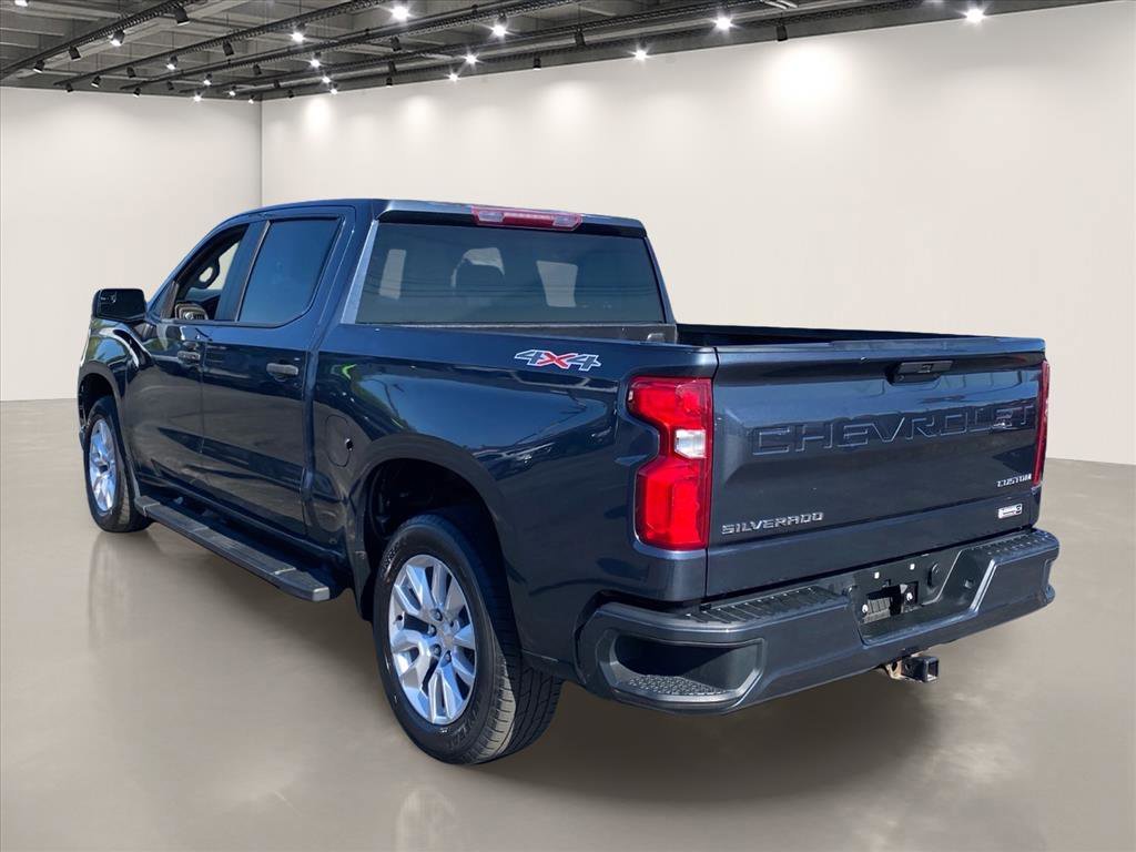 Used 2022 Shadow Gray Metallic Chevrolet Custom image 5