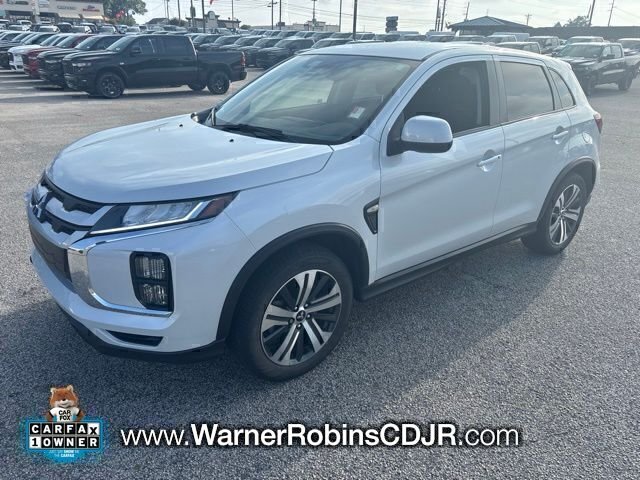 Used 2022 Silver Mitsubishi 2.0 ES image 3