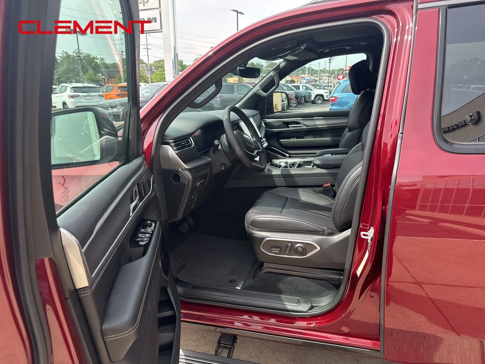 New 2026 Velvet Red Pearlcoat (DISC) Jeep Limited Reserve image 20