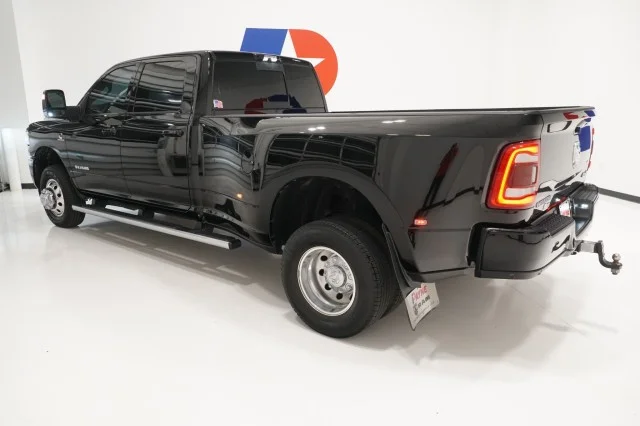 Used 2023 PXJ_Diamond_Black_Crystal_P/C Ram Laramie image 13