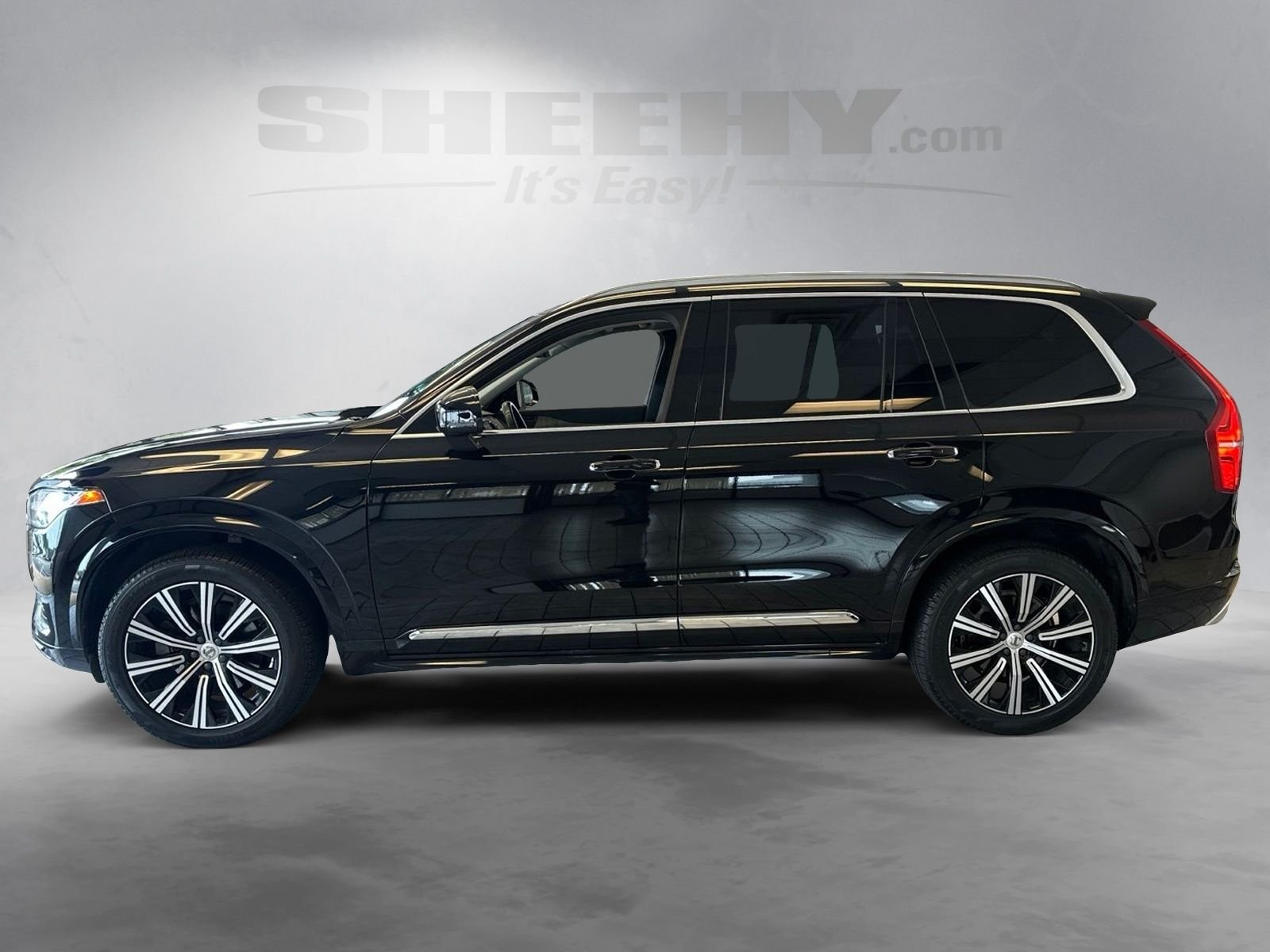 Used 2021  Volvo T6 Inscription image 16