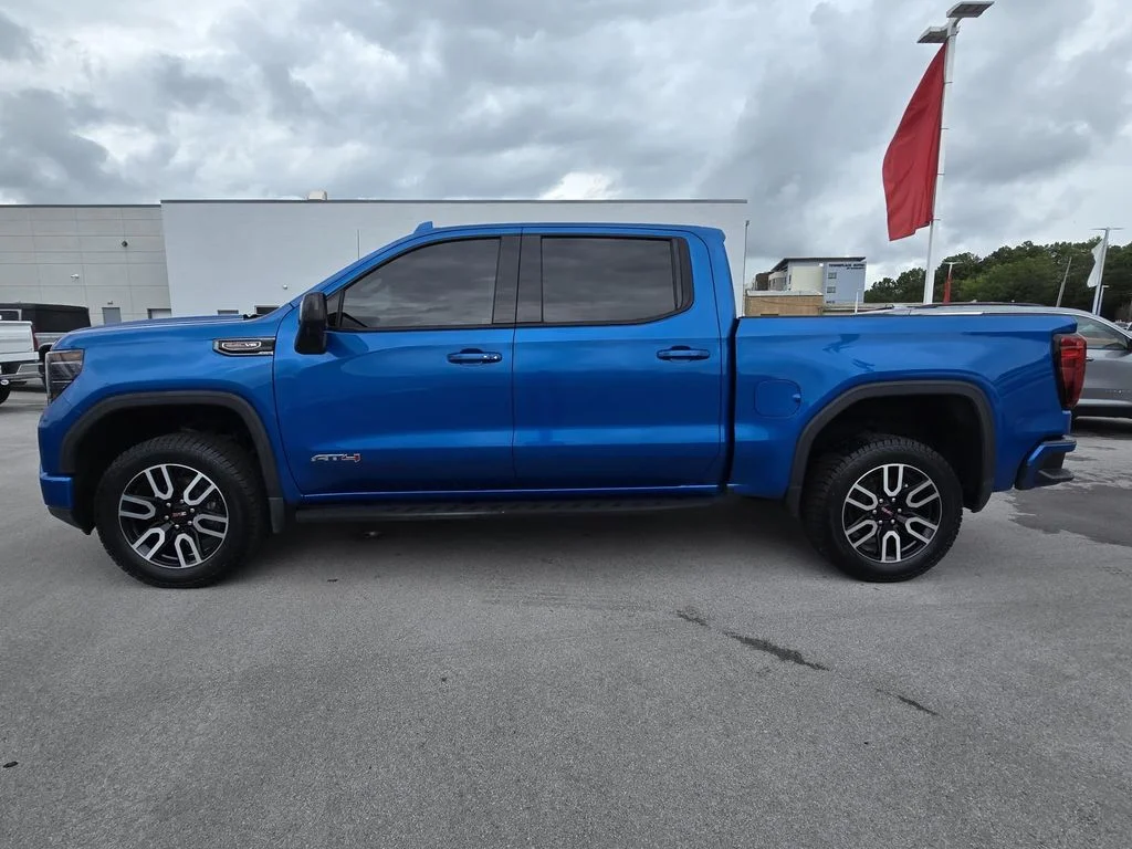 Certified Used 2022 Dynamic Blue Metallic GMC AT4 image 4