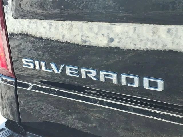 Used 2023 Black Chevrolet ZR2 image 30