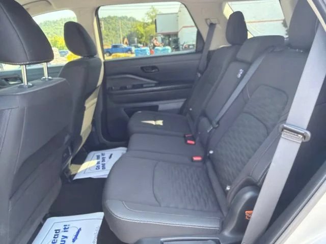 Used 2025 Silver Nissan SV image 23