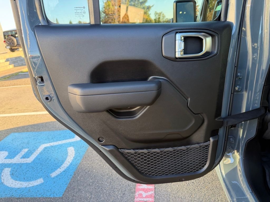 New 2026 Anvil Clear-Coat Exterior Paint Jeep Sport image 28