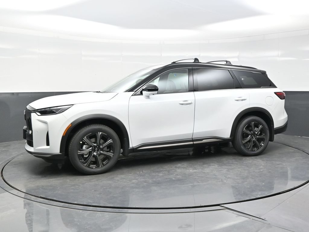 New 2027 2T RAD WHT INFINITI Autograph AWD image 3