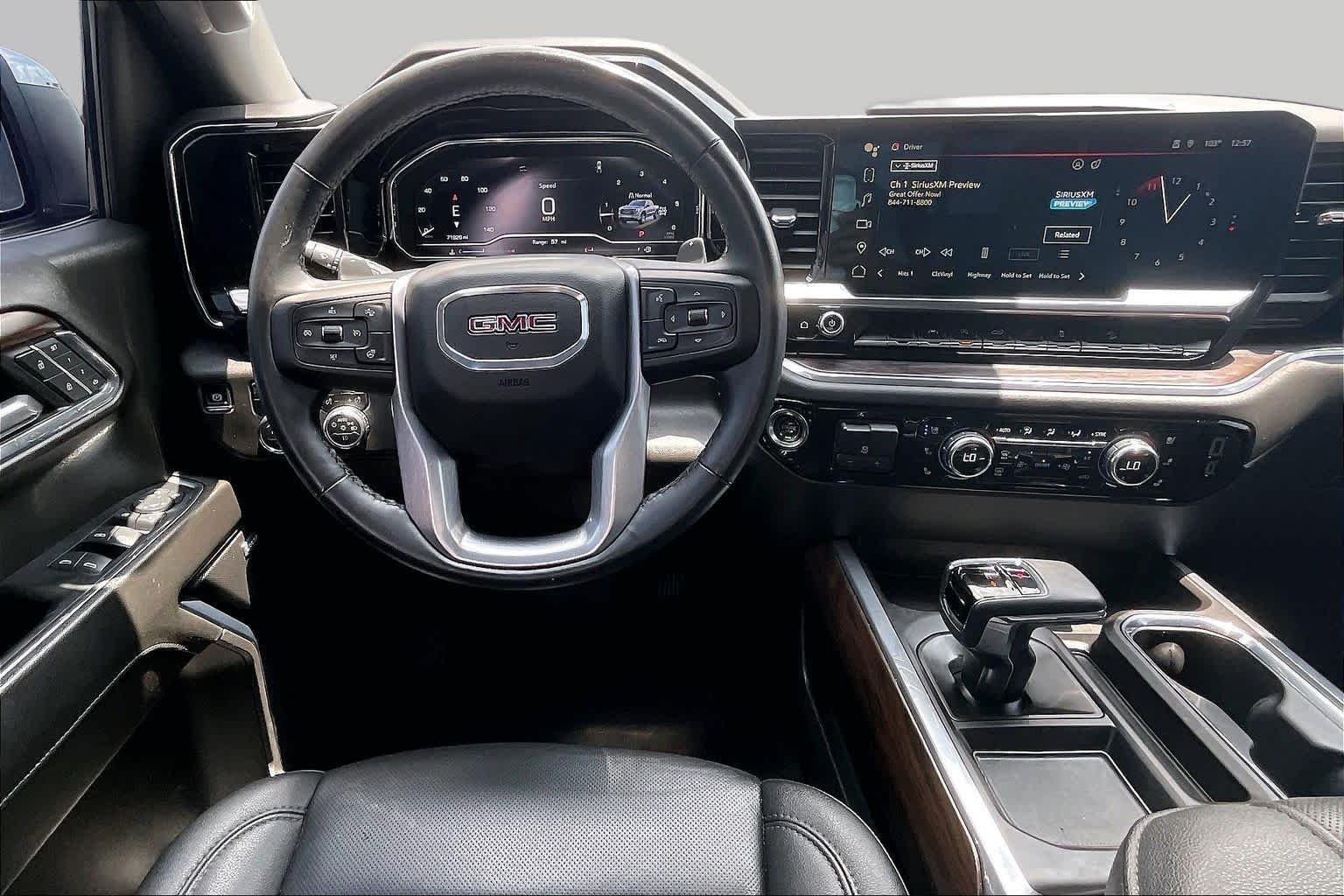 Used 2024 Onyx Black GMC SLT image 6