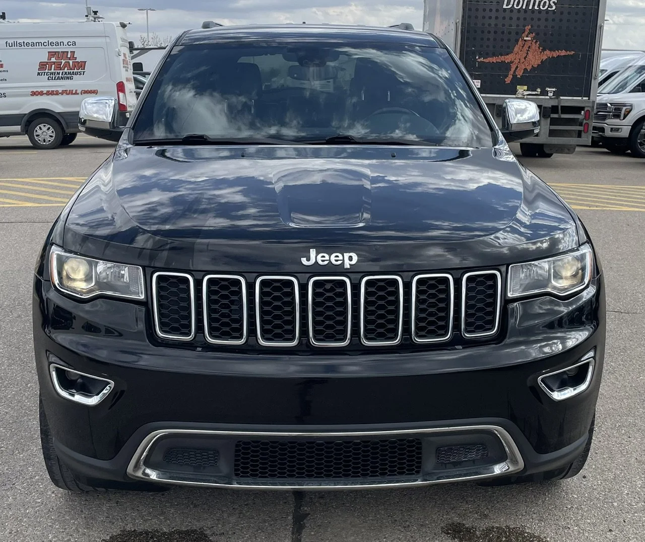 Used 2022 Diamond Black Crystal Pearlcoat Jeep LIMITED **New Arrival** image 8