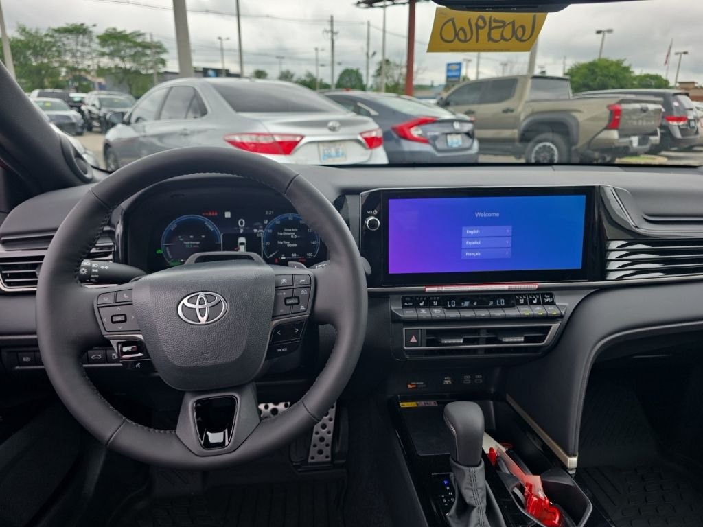 New 2026 Supersonic Red with Midnight Black Metallic roof Toyota XSE image 12