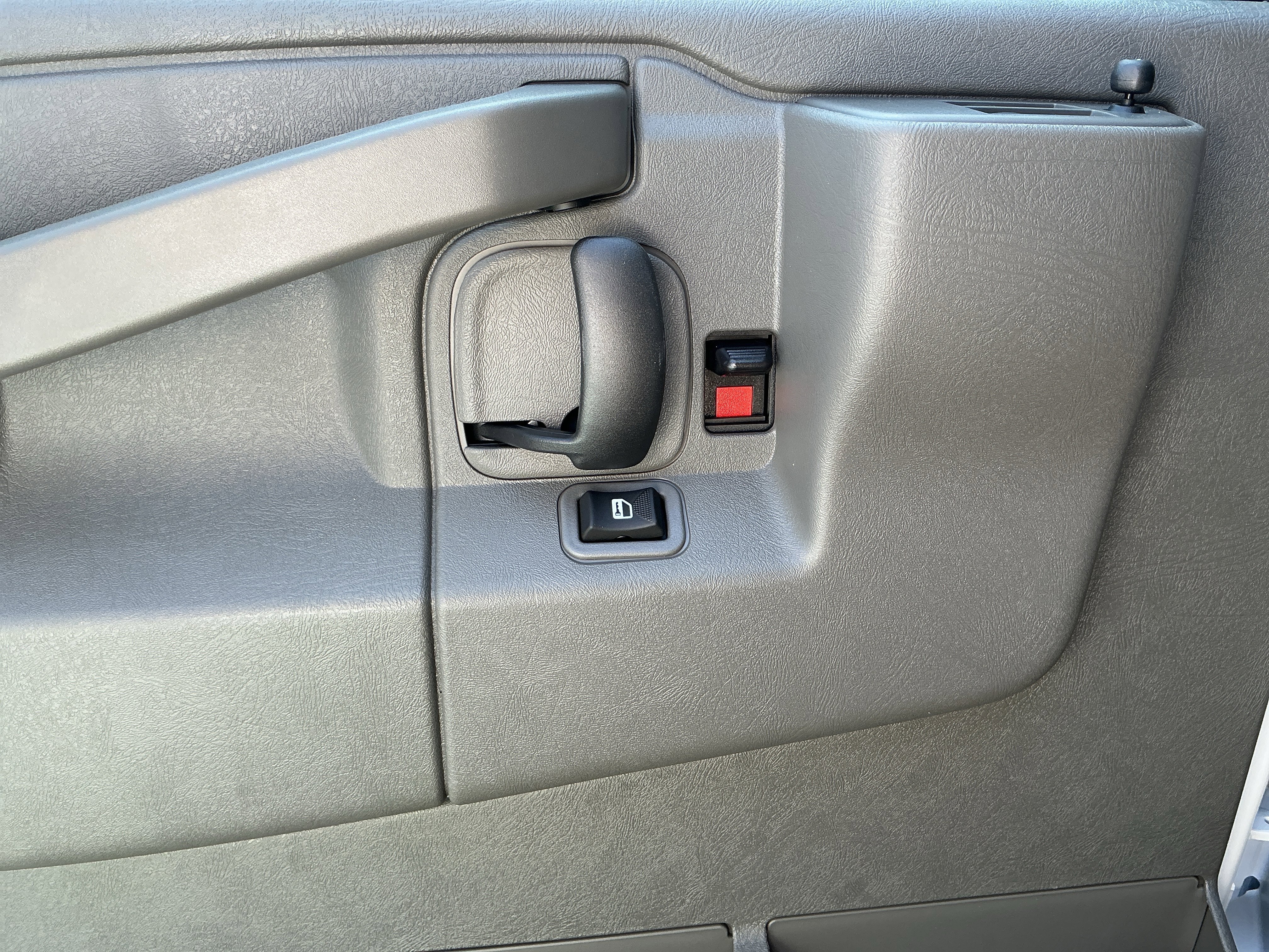 2026 Chevrolet Express Cargo Work Van - Photo 10