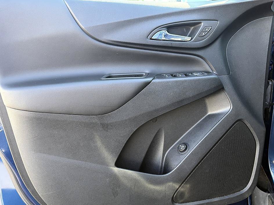 Used 2022 Blue Glow Metallic Chevrolet LT image 16