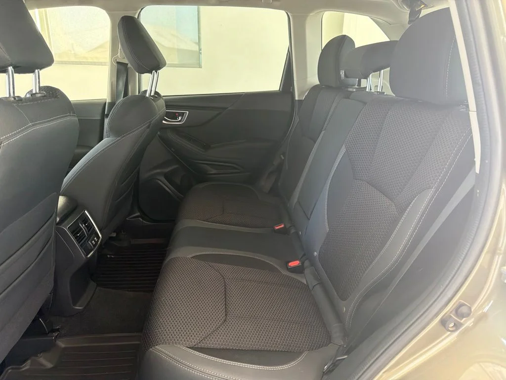 Used 2022 Green Metallic Subaru Premium image 21
