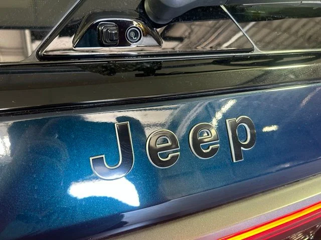New 2026 Fathom Blue Pearl-Coat Exterior Paint (Late Availability) Jeep Grand Wagoneer image 58