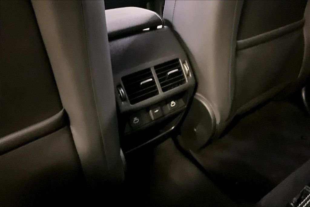 Used 2022 Blue Land Rover S R-Dynamic image 10