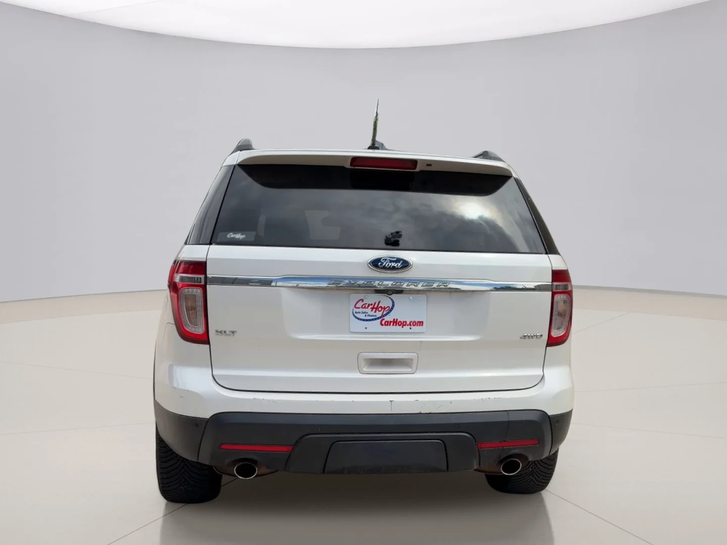 Used 2015 White Ford XLT 4WD image 4