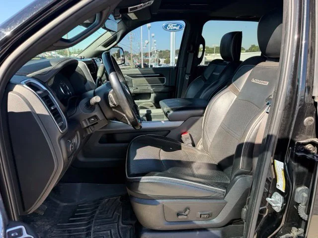 Used 2021 Black Ram Laramie image 15