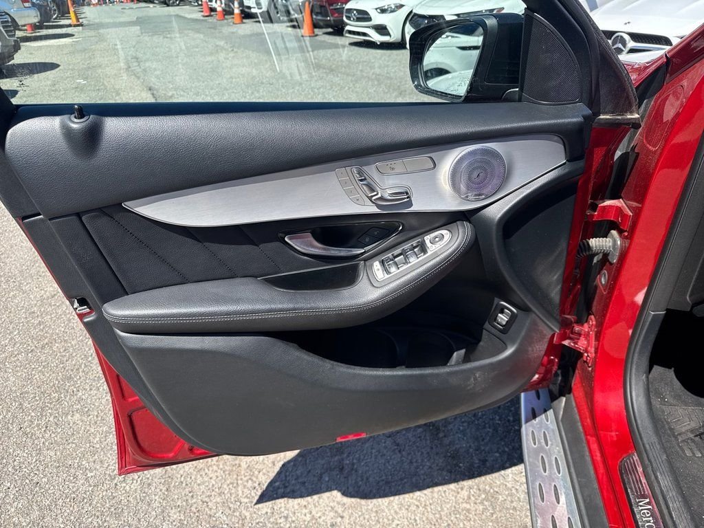 Used 2020 Red Mercedes-Benz GLC 300 Coupe image 24
