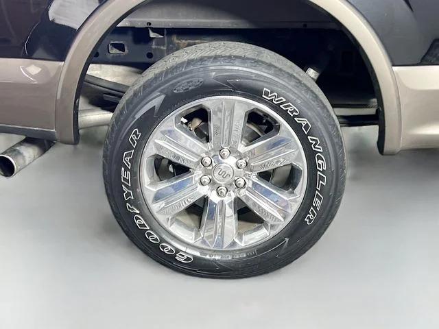 Used 2018 Black Ford King Ranch image 38