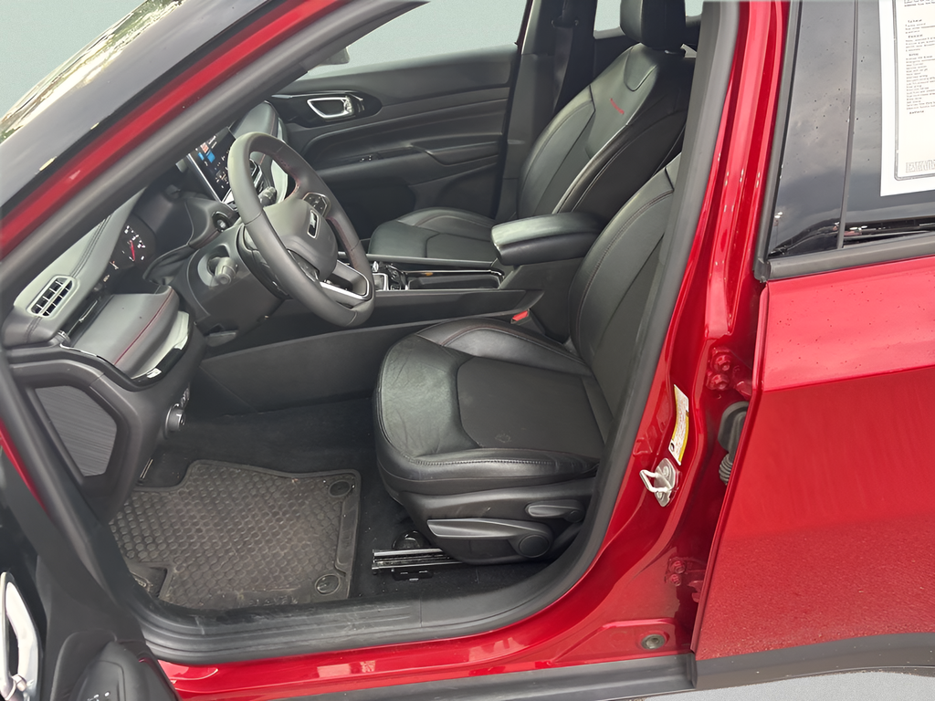 Certified Used 2025 Red Jeep Trailhawk image 9