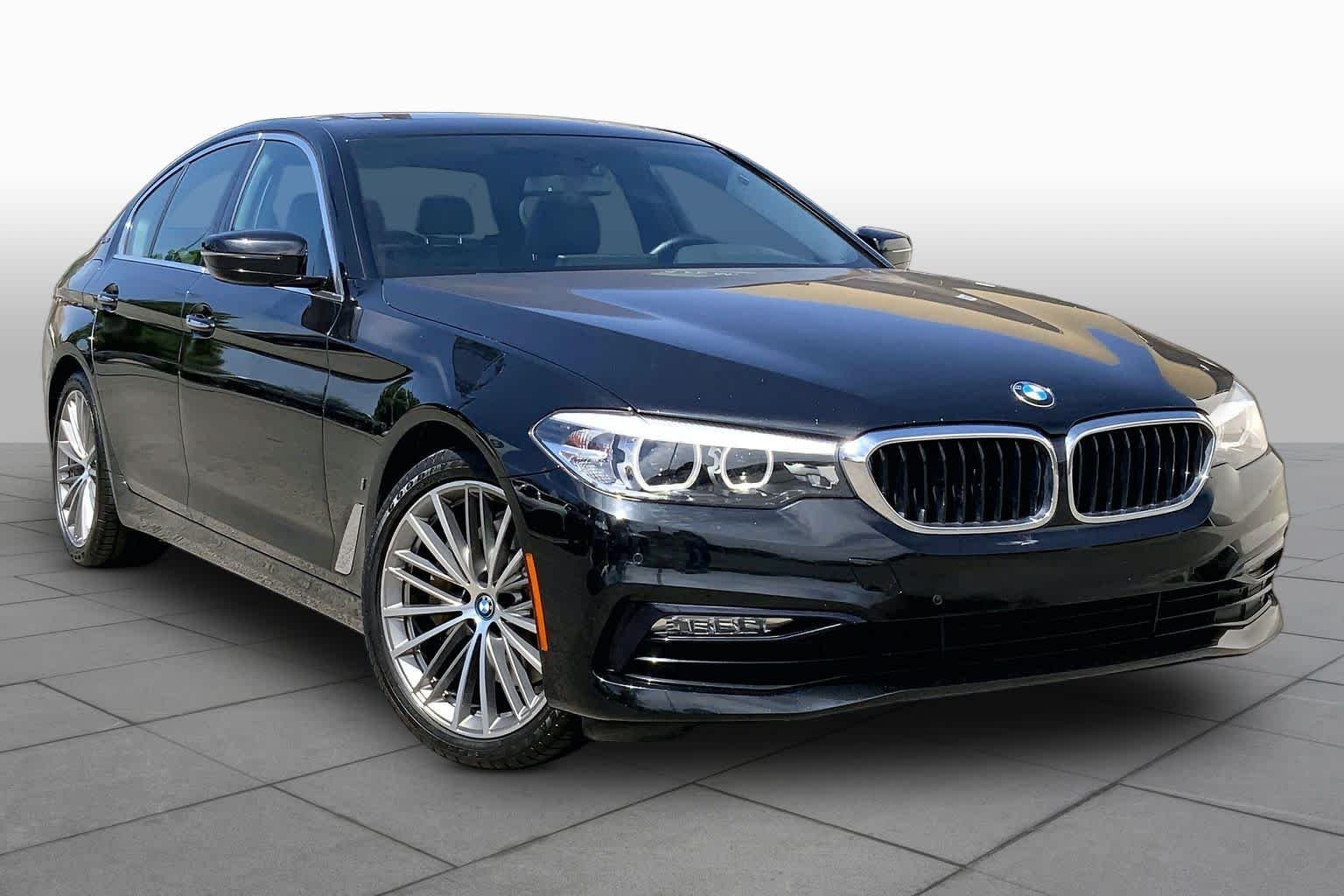 Used 2018 Black Sapphire Metallic BMW 530e xDrive iPerformance image 2