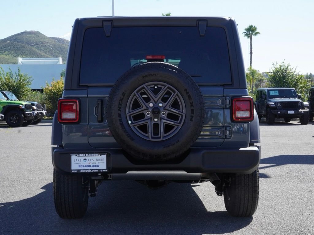 New 2026 Anvil Clear-Coat Exterior Paint Jeep Sport image 4