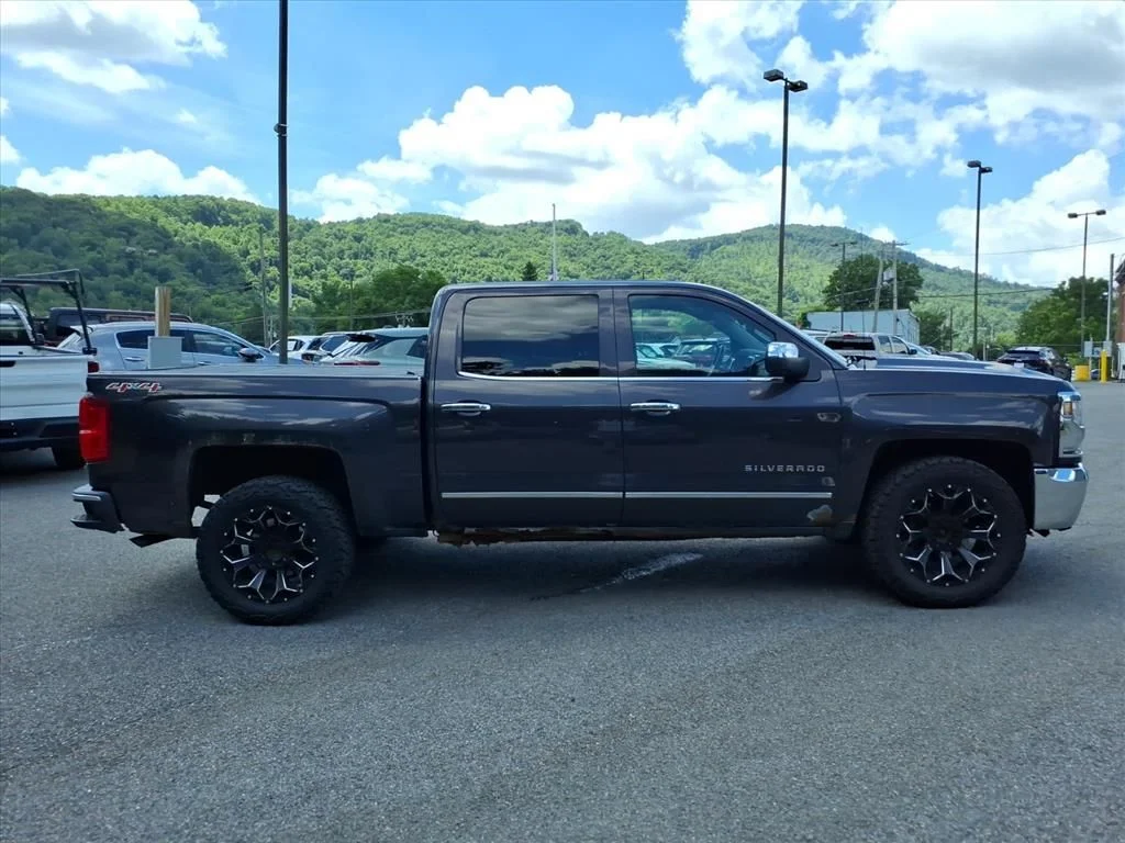 Used 2016 Gray Chevrolet LTZ image 8