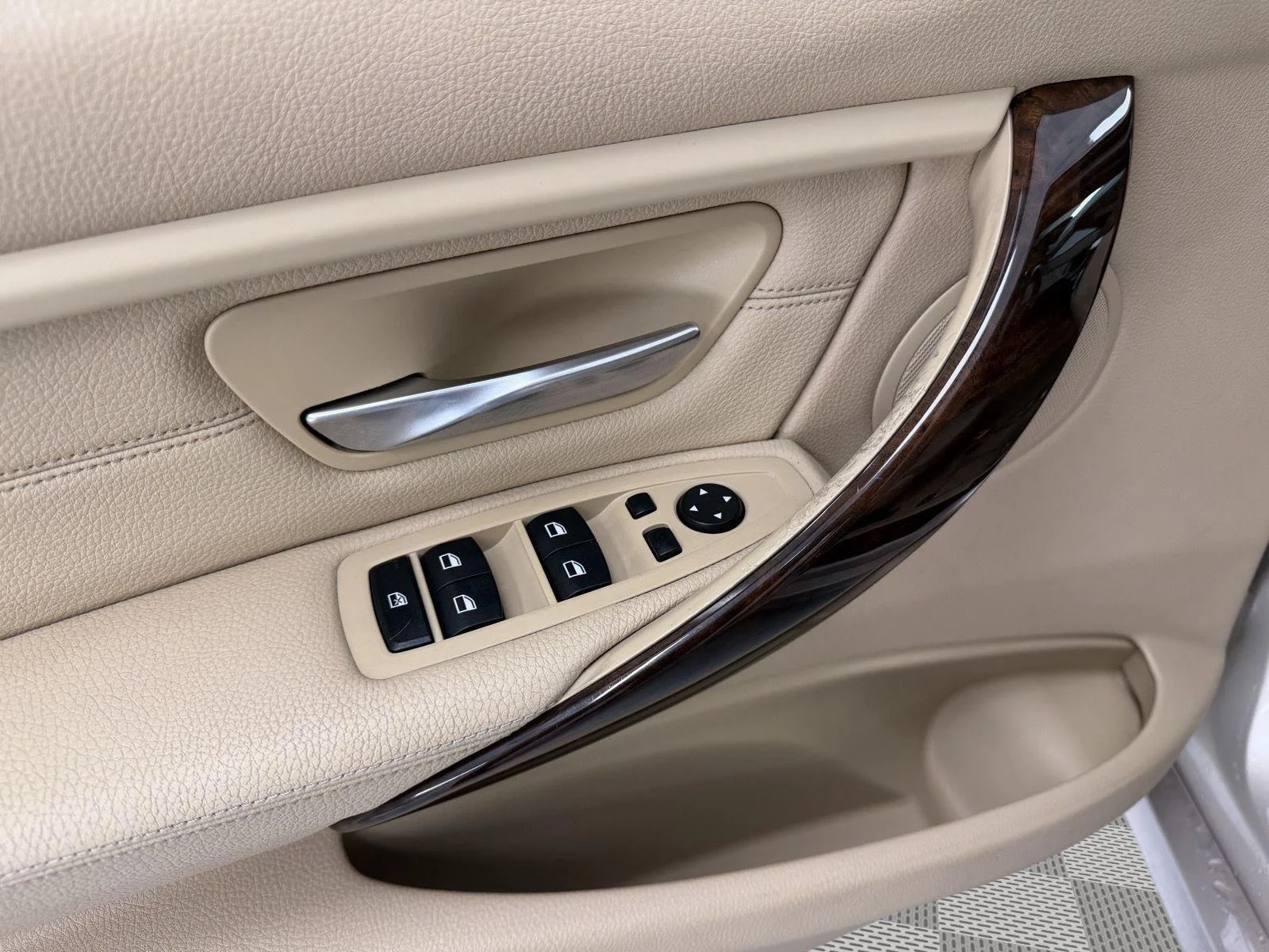 Used 2013 Orion Silver Metallic BMW 328i xDrive image 11