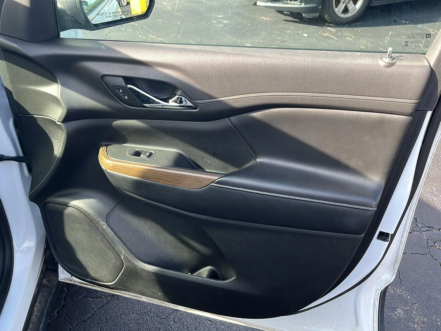 Used 2019 SUMMIT WHITE GMC SLE image 29
