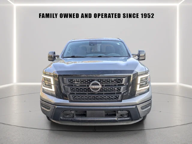Used 2024 Gray Nissan SV image 6