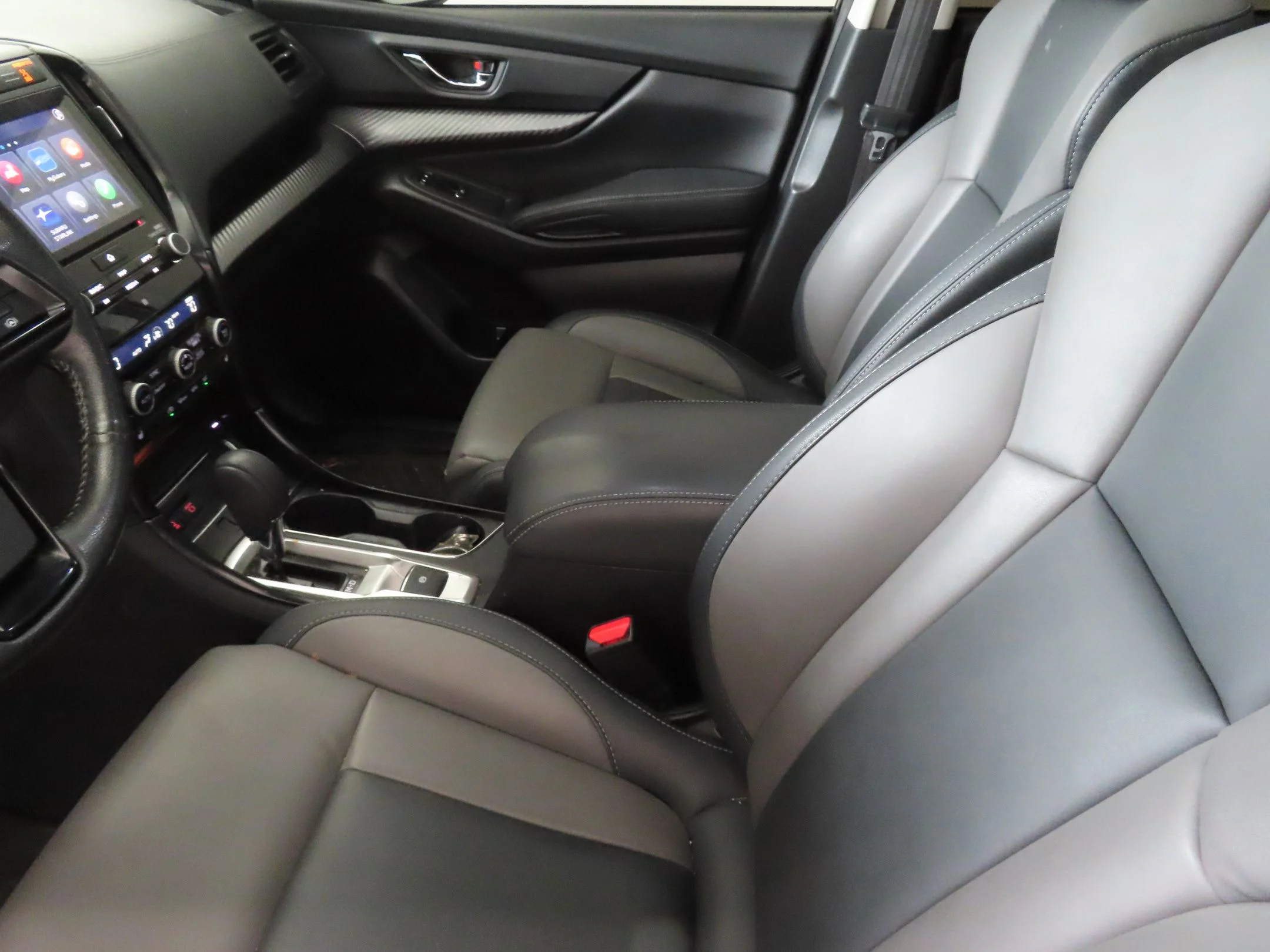 Used 2022 Black Subaru Onyx Edition image 21