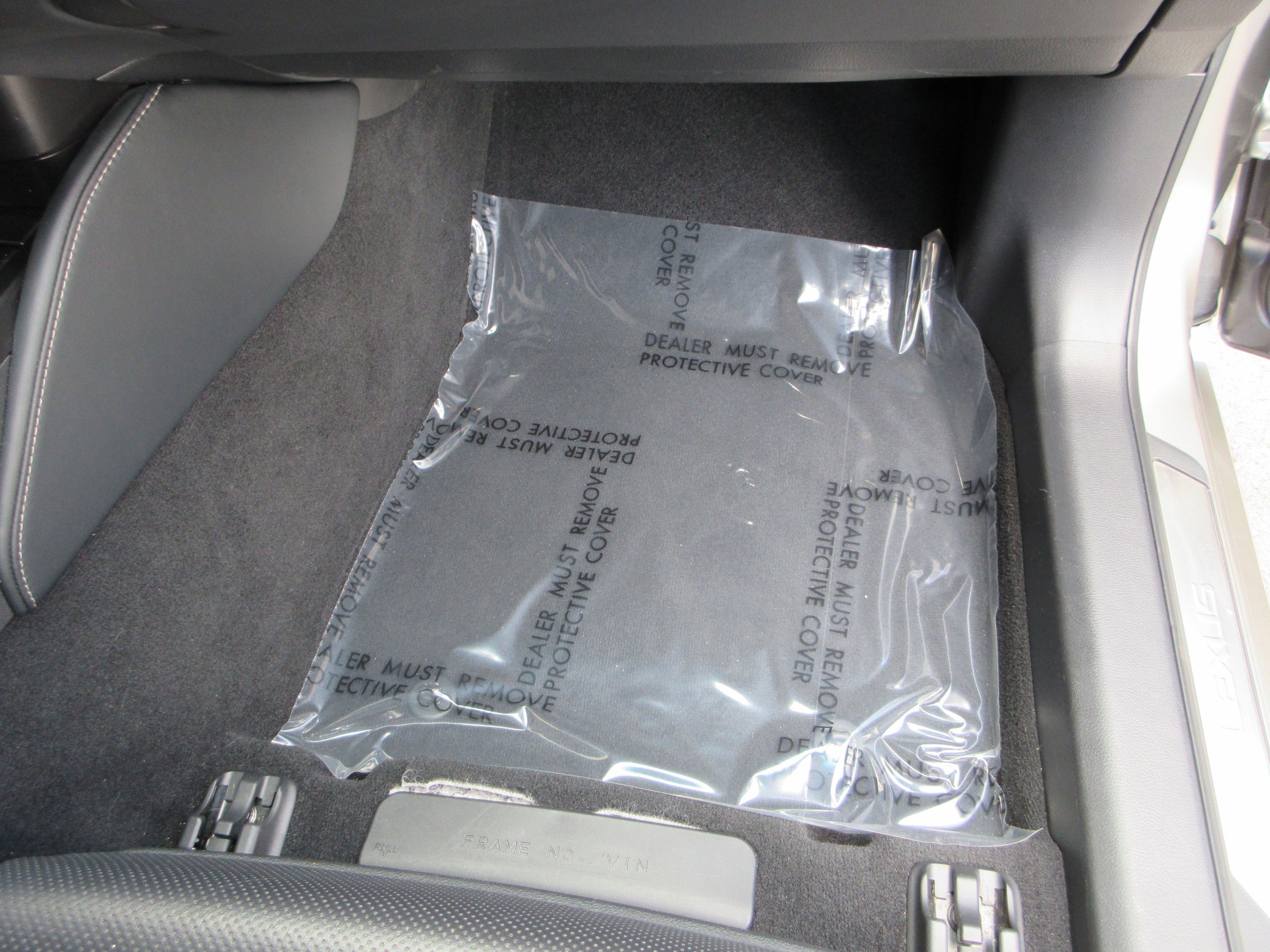 Used 2019 Atomic Silver Lexus 300h image 26