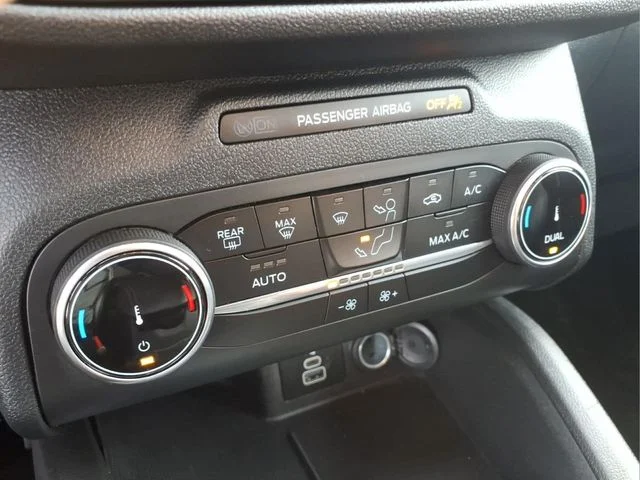 2025 Ford Escape ST-Line - Photo 11