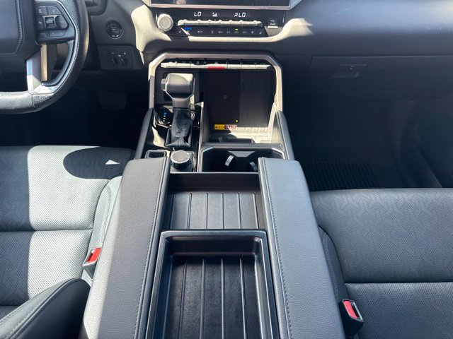 2025 Toyota Tundra Limited - Photo 13