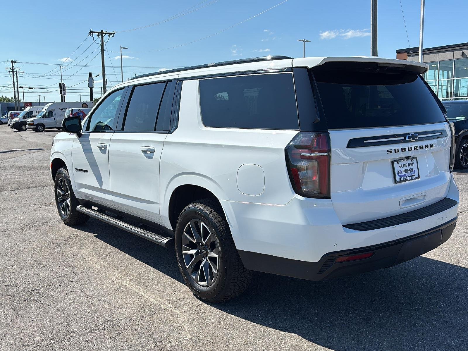Used 2024 Summit White Chevrolet Z71 image 5