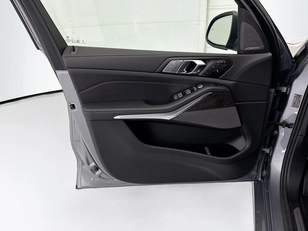 2026 BMW X7 40i - Photo 23