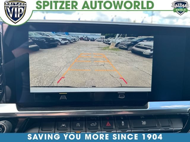 New 2026 Summit White Chevrolet LT (2FL) image 16