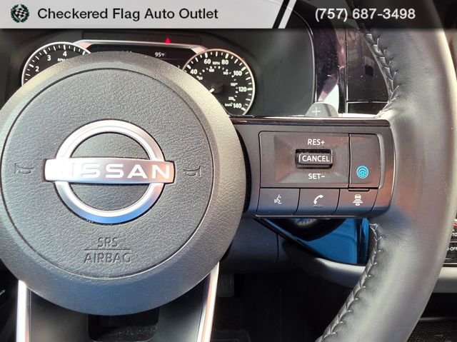 Used 2024 Pearl White Tricoat Nissan SL image 28