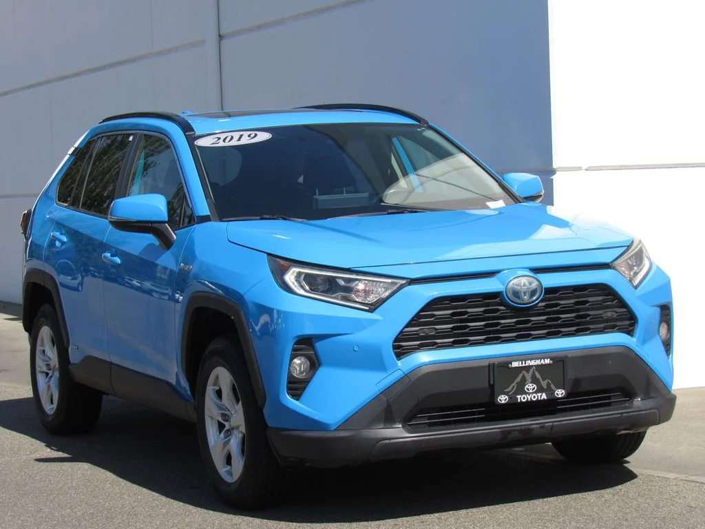 Certified Used 2019 Blue Flame Toyota XLE image 2