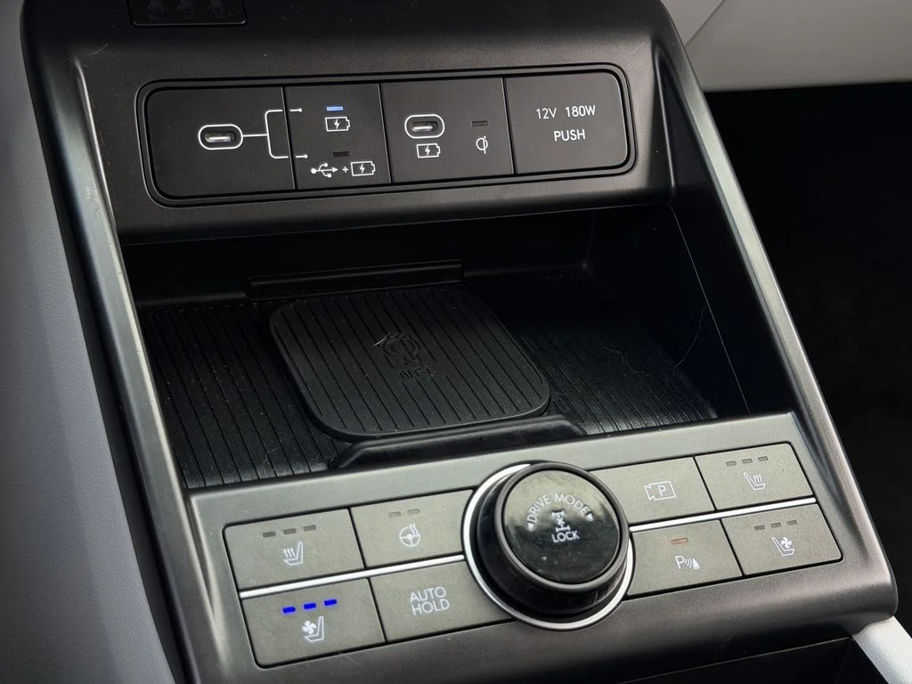 Used 2024 Black Hyundai Limited image 21