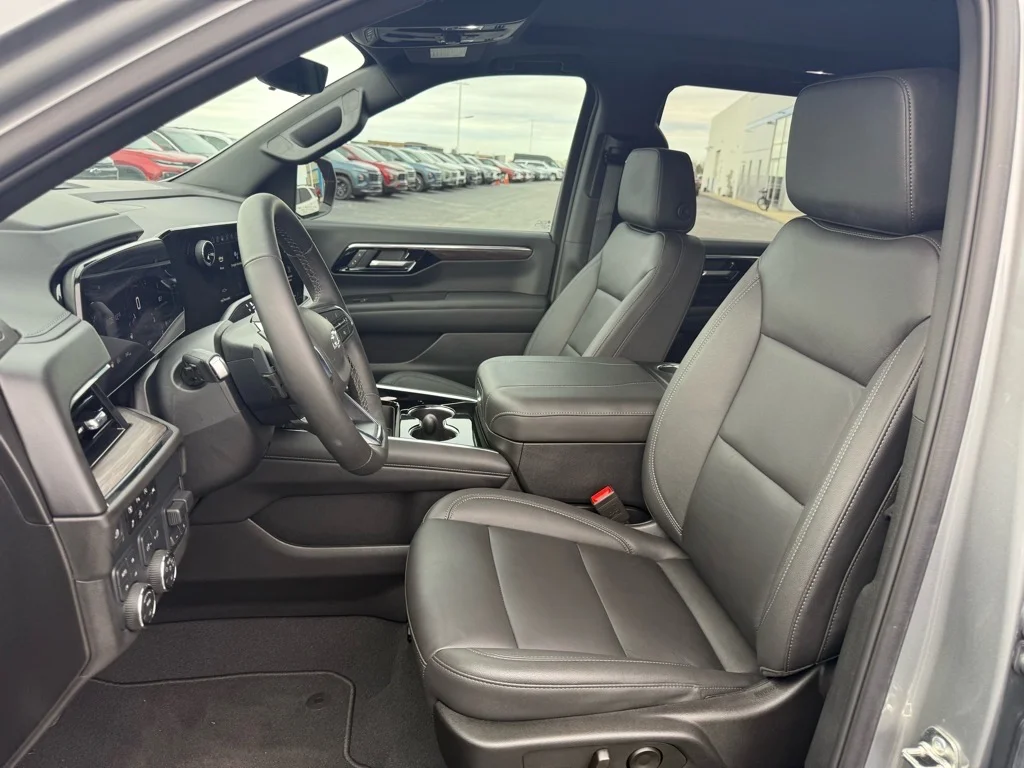 Used 2025 Sterling Gray Metallic Chevrolet Z71 image 14