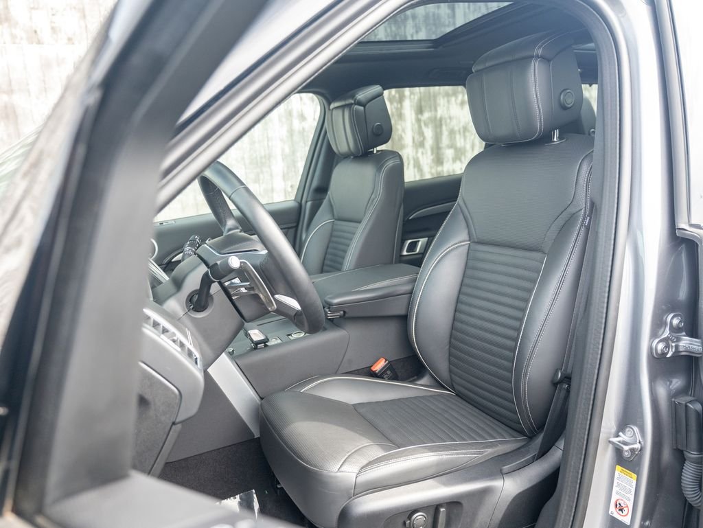 Used 2024 Gray Land Rover Dynamic SE image 20