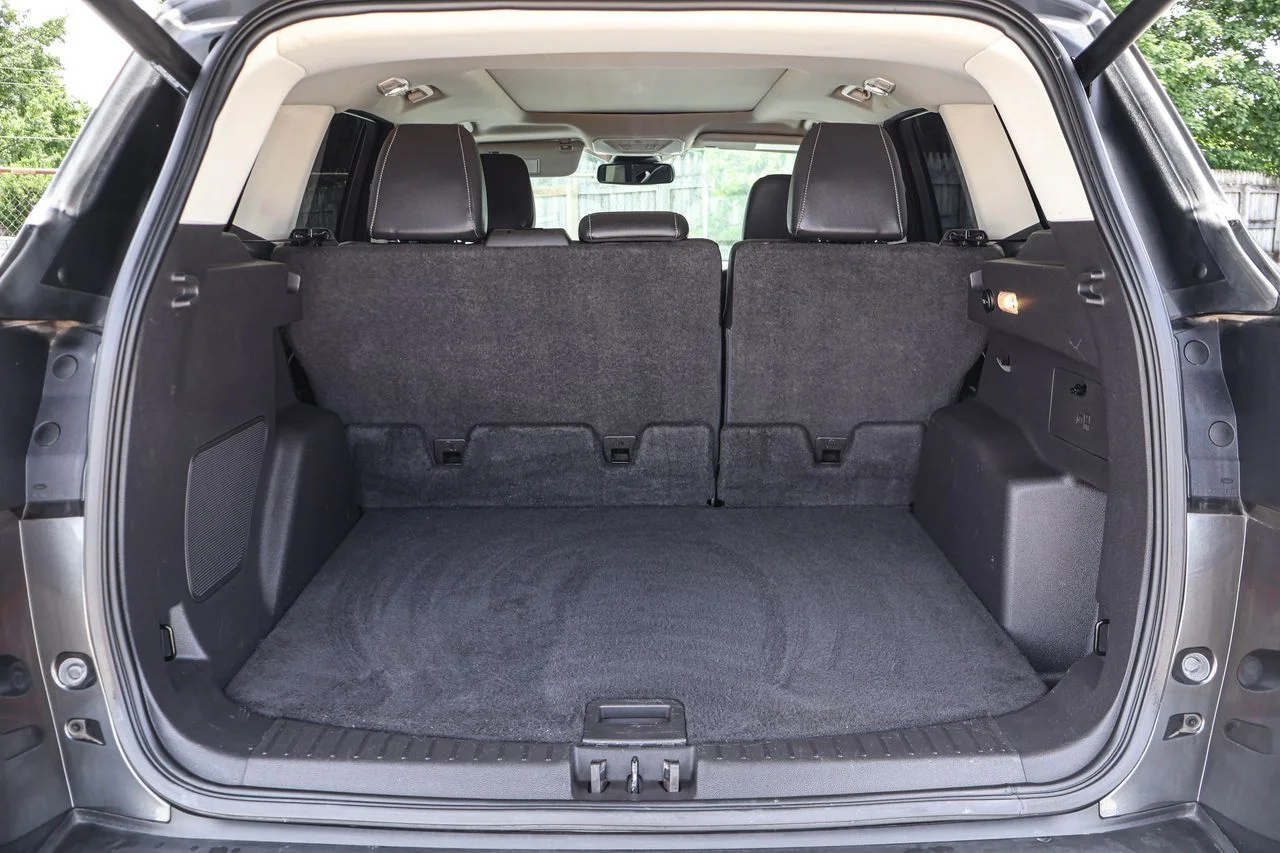 Used 2018 Magnetic Ford Titanium image 36