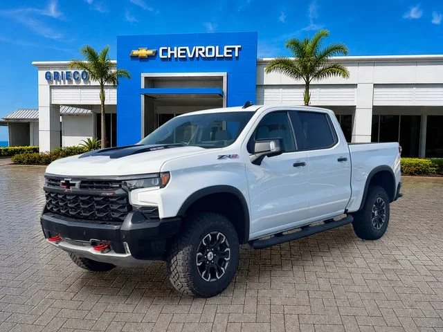 New 2026 Summit White Chevrolet ZR2 image 3