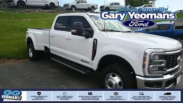 New 2026 Oxford White Ford F-350® Lariat® image 1