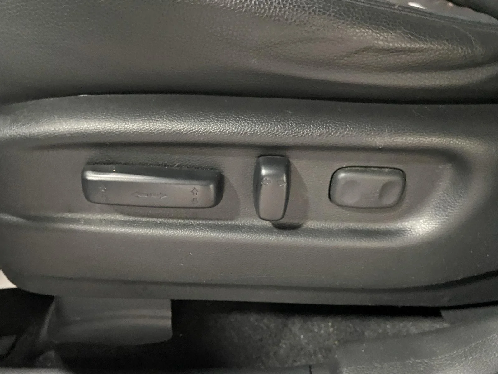 Used 2023 Modern Steel Metallic Honda RTL image 18
